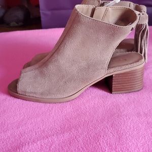 Koolaburra by UGG Women's Boot -Size 5